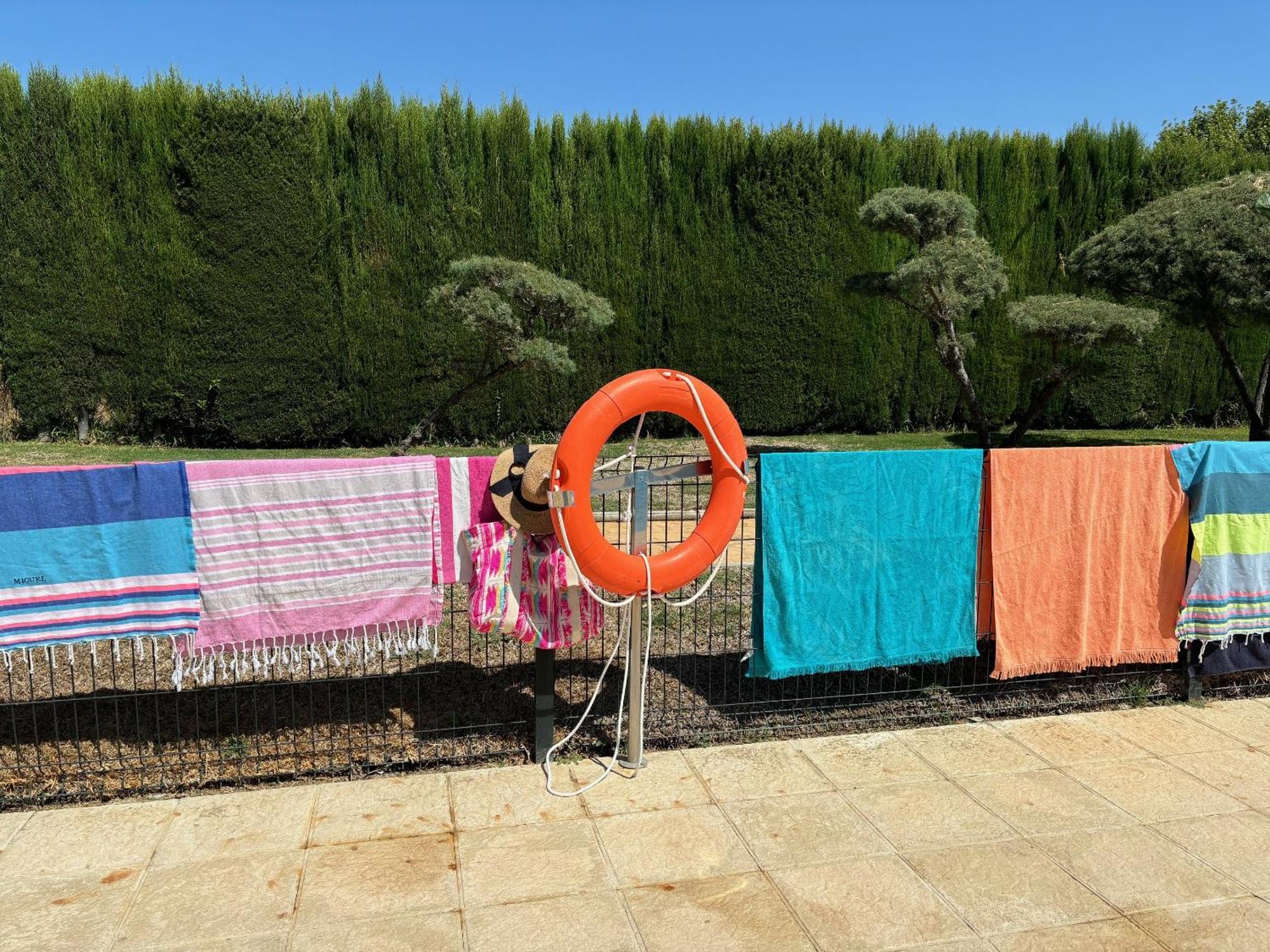 Casa En Ruta De La Plata Con Piscina Comunitaria Villa Guillena Dış mekan fotoğraf